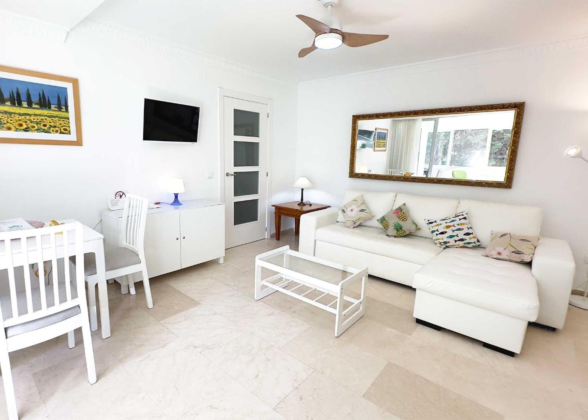 1 Bedroom Apartment Second Line Beach- Parque Marbella Building Zewnętrze zdjęcie